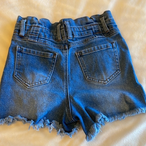 Chelsea and Violet girls jean shorts. - Picture 2 of 5